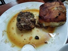 -宝瑞门钉肉饼店