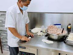 -黄阿姨锅贴大王(万航渡路店)