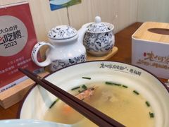 -老何家后安粉·糟粕醋海鲜火锅(三亚湾椰梦长廊店)