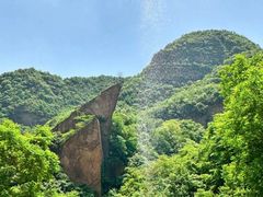 -龙潭大峡谷