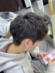 -藤野造型烫发染发