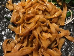 -彩蝶谷美食廊·粤式经典南番顺·铁板烧烤泰风味(广州长隆酒店)