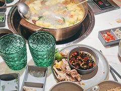 -喃喃椰·糟粕醋·椰子鸡火锅(七堡花园店)