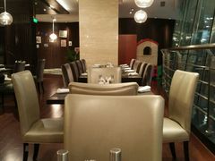 -乐咖啡西餐厅(太湖皇冠假日酒店)