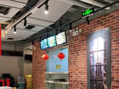 -钢管厂五区小郡肝串串香火锅(人民广场店)