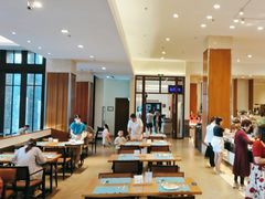 -亚龙湾希尔顿自助餐厅·海鲜·烧烤·沙滩BBQ·现场乐队