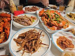 -三妹小龙虾·黄油蟹(华侨城总店)