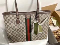 -Gucci(青岛海信广场店)
