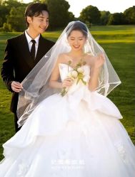 -纪梵希旅拍婚纱摄影(大连总店)