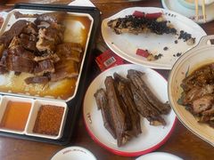 -老鼎万春卤菜(五代传承创始老店)