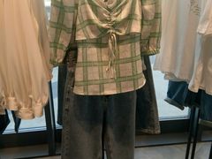 -URBAN REVIVO(上海中庚漫游城店)