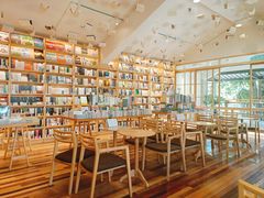 -猫的天空之城概念书店(束河店)