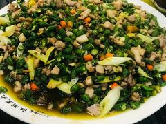 特色尖椒兔-江湖黑大兔(杨家坪店)