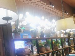 -领鲜活海鲜榴莲自助火锅(东门店)