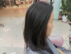 -BULB STUDIO 巴柏明星发型工作室