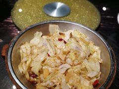 手撕包菜-刘胖子家常菜·蹄花焖藕(中央花园店)