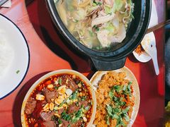 -谢老五跷脚牛肉·非遗传承店