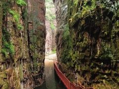 -龙潭大峡谷