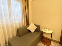 -济南南辛庄地铁站银座佳悦酒店