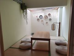 -小草屋轰趴馆别墅派对新场团建家庭聚会