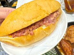 招牌咸牛肉芝士猪仔包-华嫂冰室(尖沙咀店)