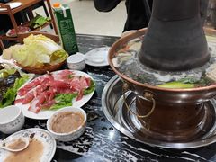 涮羊肉-赵氏牛肉罩火烧