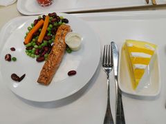 热熏三文鱼配刀豆色拉-宜家·瑞典风味餐厅(北京西红门店)