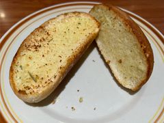 特质蒜香面包块-萨莉亚意式餐厅(万嘉商业广场店)