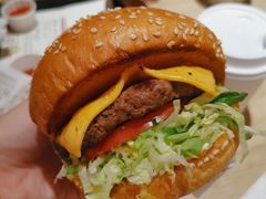 -The Habit Burger Grill 哈比特汉堡(复兴soho店)