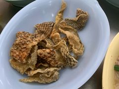 炸鱼皮-榮泰米粉湯(Left Shop)