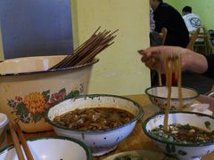 -拈签一笑黄牛肉辣卤串串
