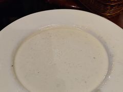 奶油蘑菇汤-Hooley's活利仕西餐厅(珠江新城店)