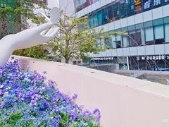-中航城君尚购物中心
