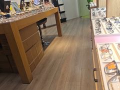 -天空之镜眼镜店蔡司依视路配镜授权零售店(望京颐堤港店)
