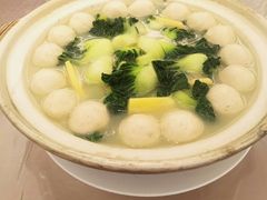 鱼丸煲淋奶白菜-东方御宴海鲜酒楼(棕泉酒店)