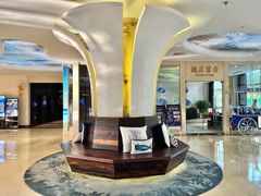 -皇马海口湾海景酒店(万绿园秀英港店)