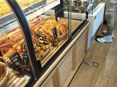 面包甜点陈列柜-皇家美孚·蛋糕外送(东部佳世客店)