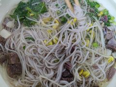-啊墨江牛烂烀米线