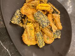 -港丽餐厅(高德置地店)