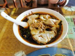 红汤辣馄饨-笑来喜馄饨小笼工坊店(湖滨街店)