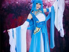 龙葵（蓝）-九月鹰飞汉服摄影工作室