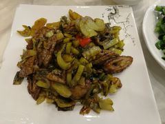 黑椒酸菜炒大肠-清心鸡沙田乳鸽店·非遗传承(粤垦路店)