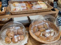 -沁屋面包店(人民东路店)
