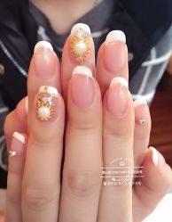 -睫乐园•睫公馆•美睫美甲沙龙