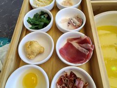 -云南荟·湖畔领宴(领事馆店)