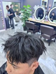 -藤野造型烫染·漂发