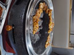 -围炉肉舍•炭烤活鳗•丹东海鲜烤肉(步行街店)