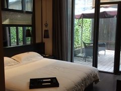 徽式小院大床房-扬州东关街文昌阁桔子水晶酒店