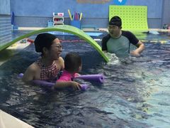 -龙格亲子游泳•水育早教运动中心
