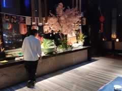 -唐拉雅秀酒店-西锦汇空中BBQ·思创餐厅